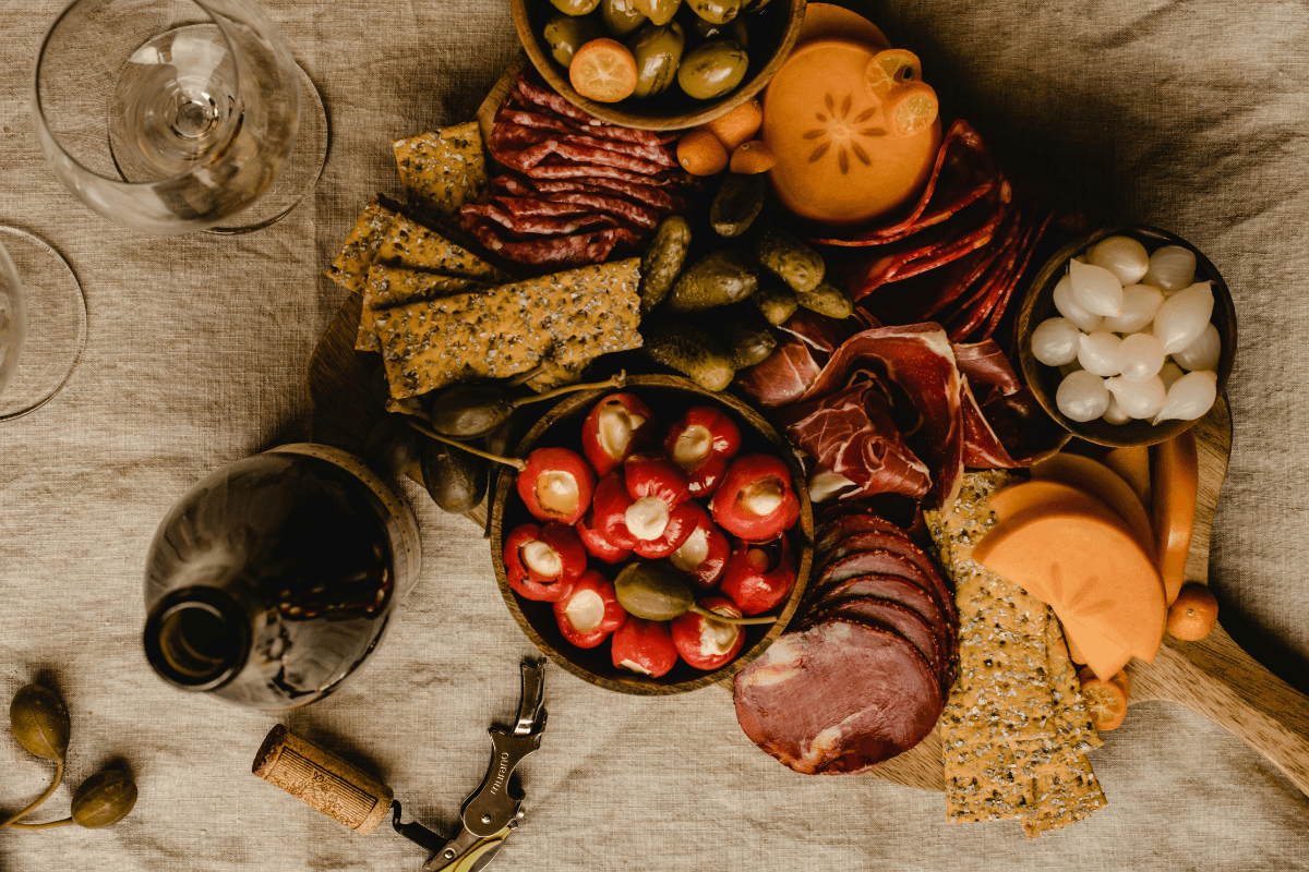 Organiser un apéro sans stress : astuces pratiques !