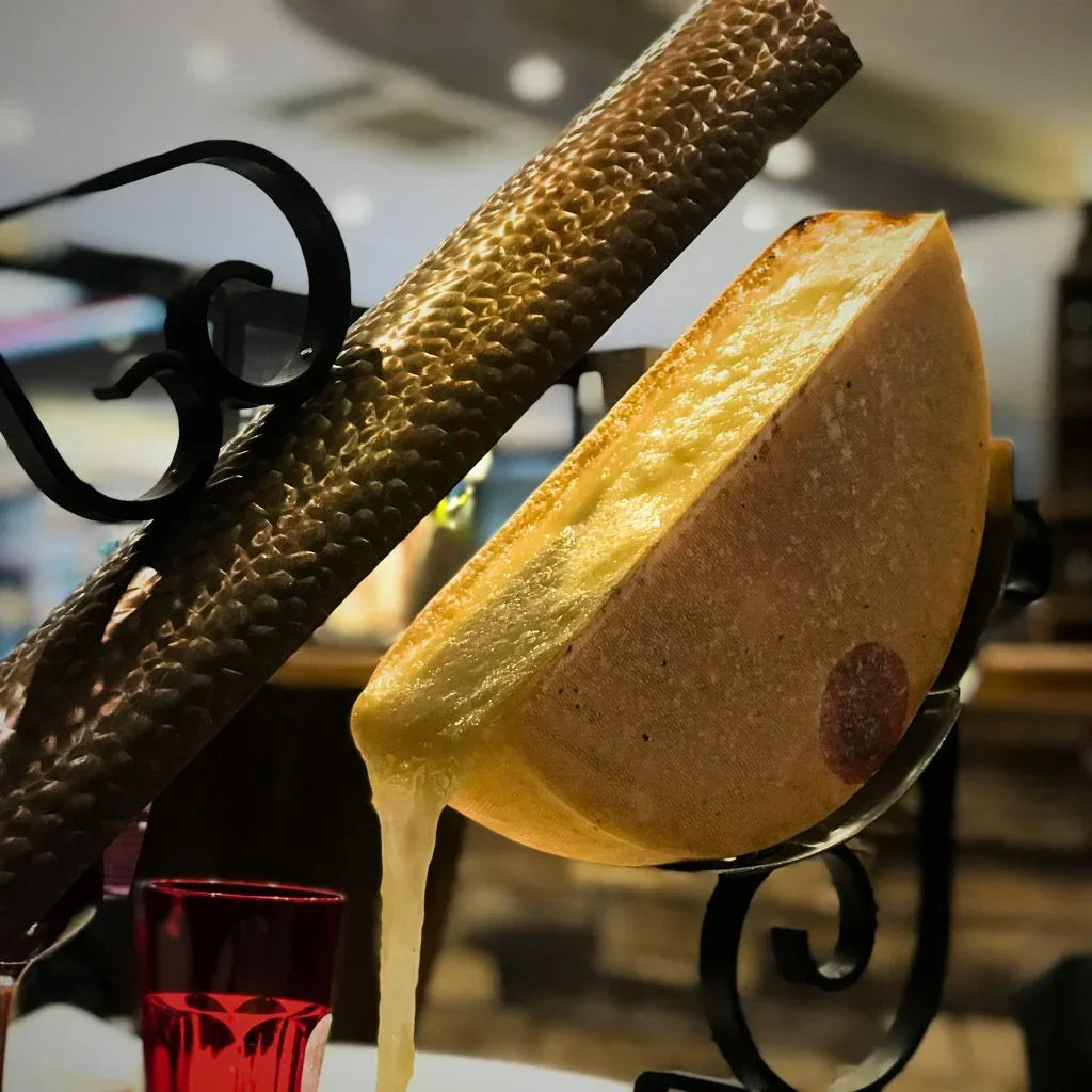 Raclette Suisse de Bagnes 98 AOP - Fromage Valaisan Traditionnel