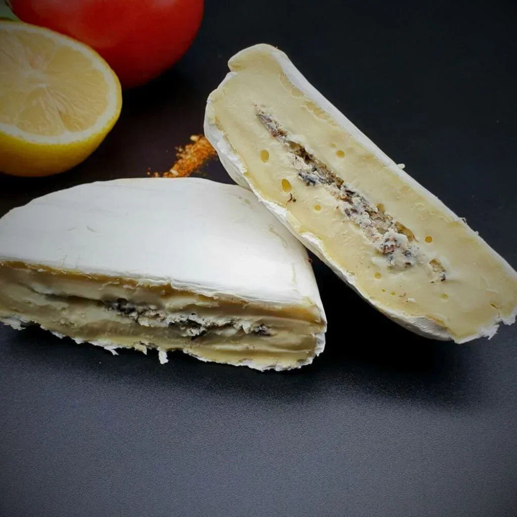 Tomme Vaudoise à la Truffe - Fromage Suisse Crémeux
