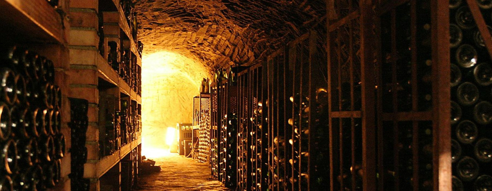 CAVE À VIN - Fromagerie du Château