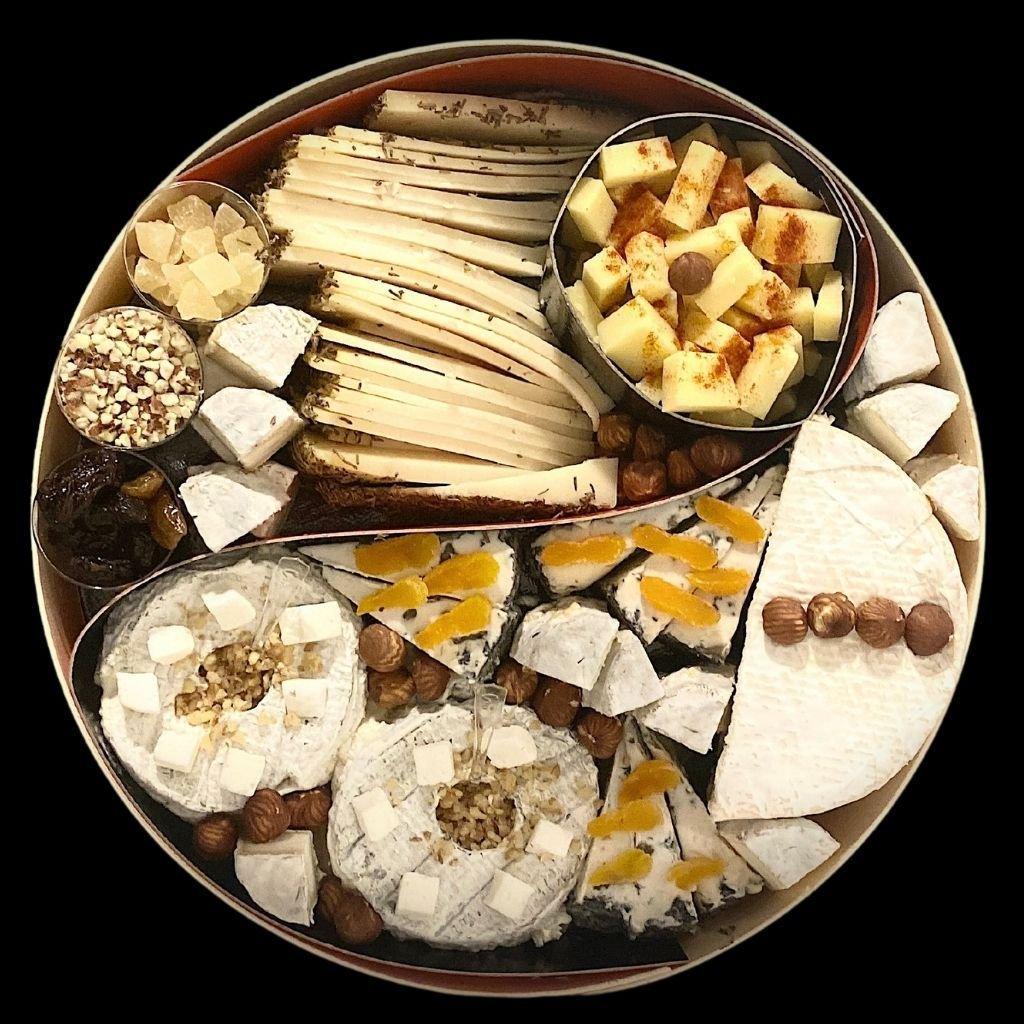 Boite apéro "FESTIVE" (9 à 12 pers) - Fromagerie du Château