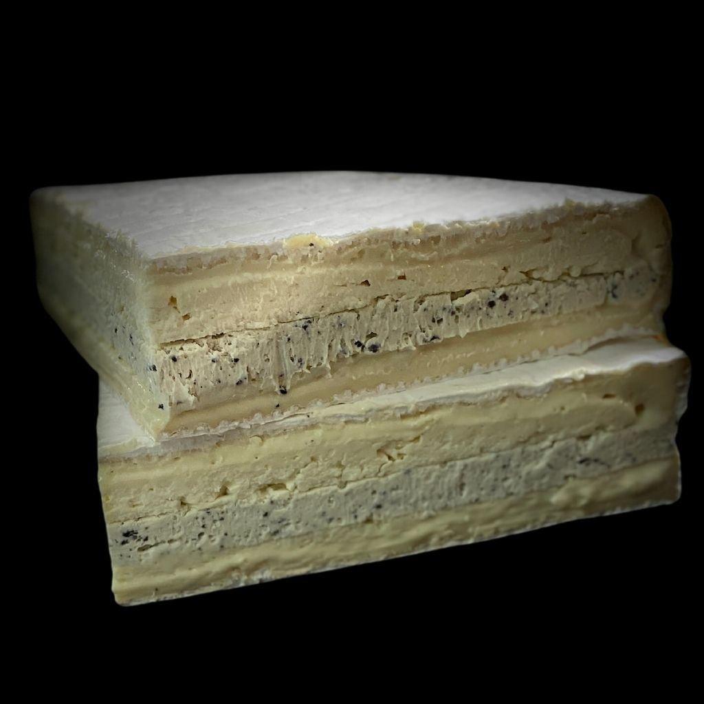 Brie à la truffe noire du Périgord (3%) - Fromagerie du Château