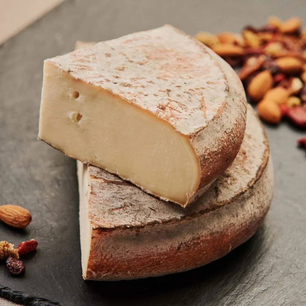 Saint Nectaire Fermier AOP - Crémeux d’Auvergne à croute lavée